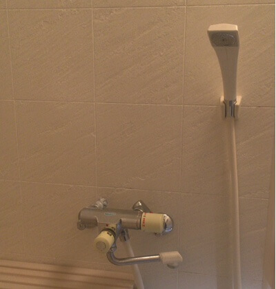 シャワー付混合水栓（前）