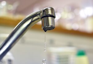 蛇口から水漏れした時の緊急対処法